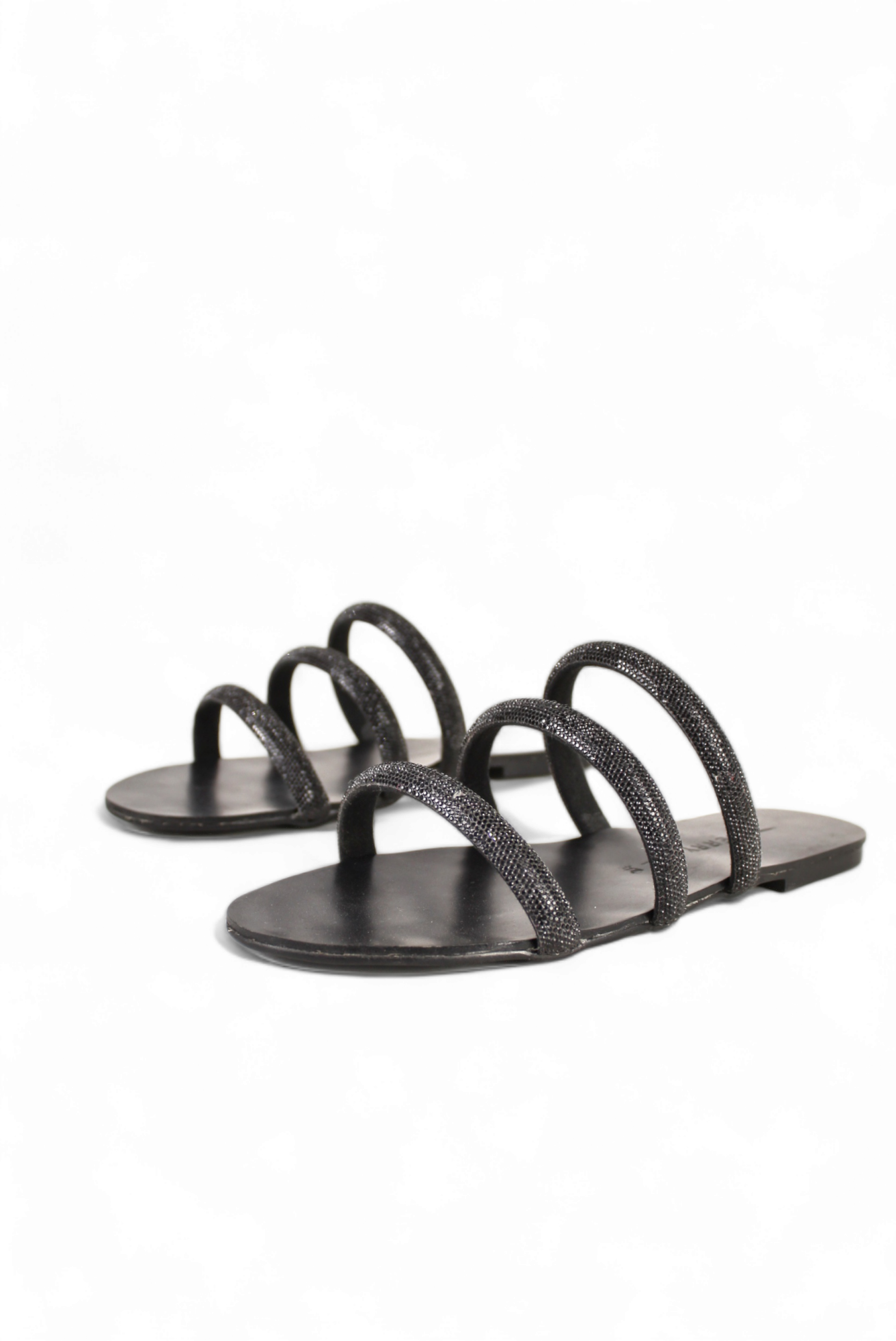 SANDALIA TRIPLE TIRA BRILLOS