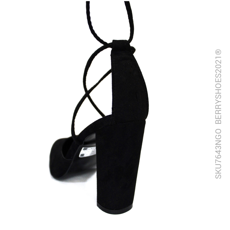 Zapatilla tira atada